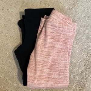 2 Pairs of cozy leggings